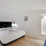 Exclusive Apartment - Heart Of Paris