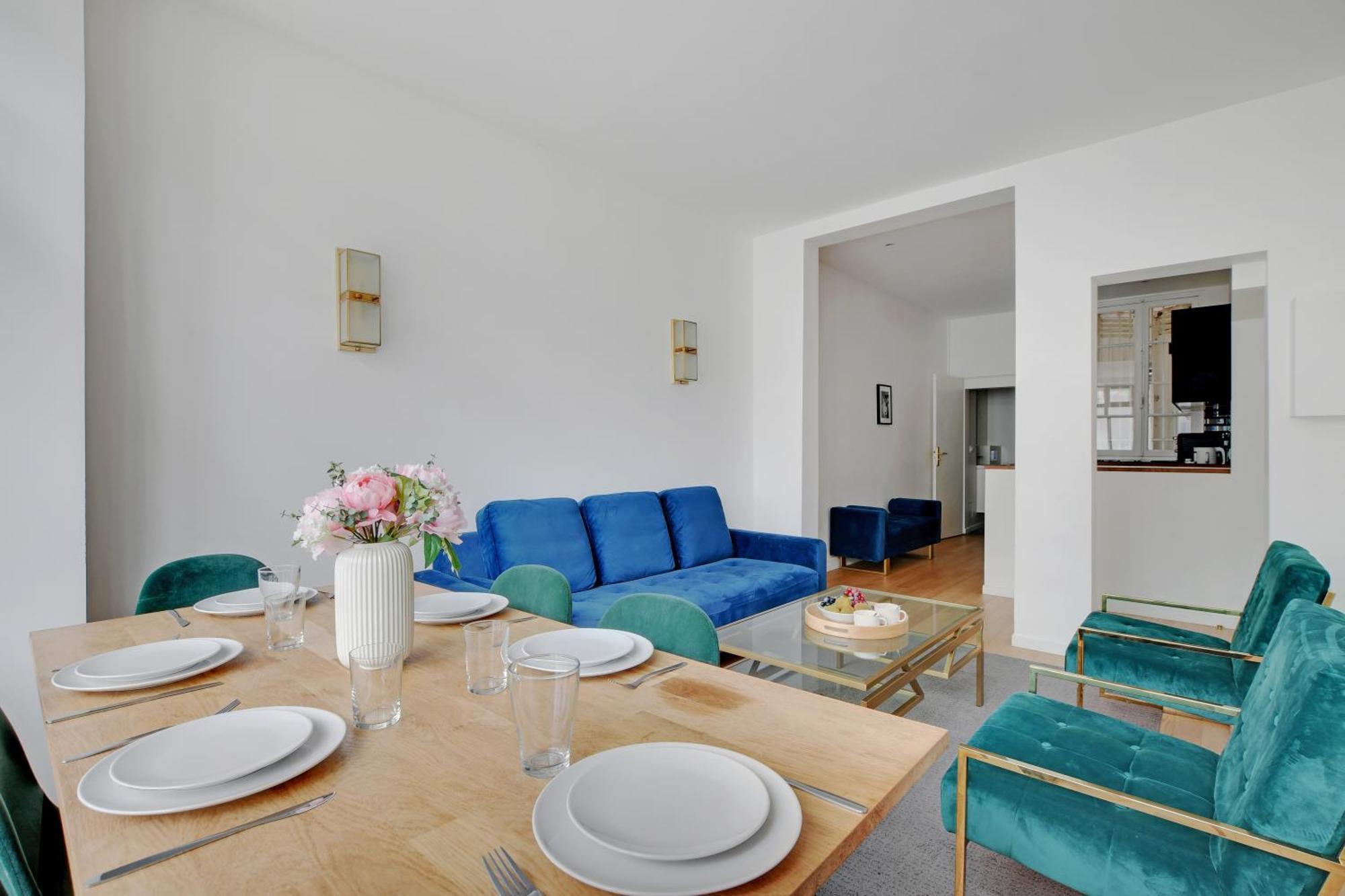 Exclusive - Heart Of Apartment